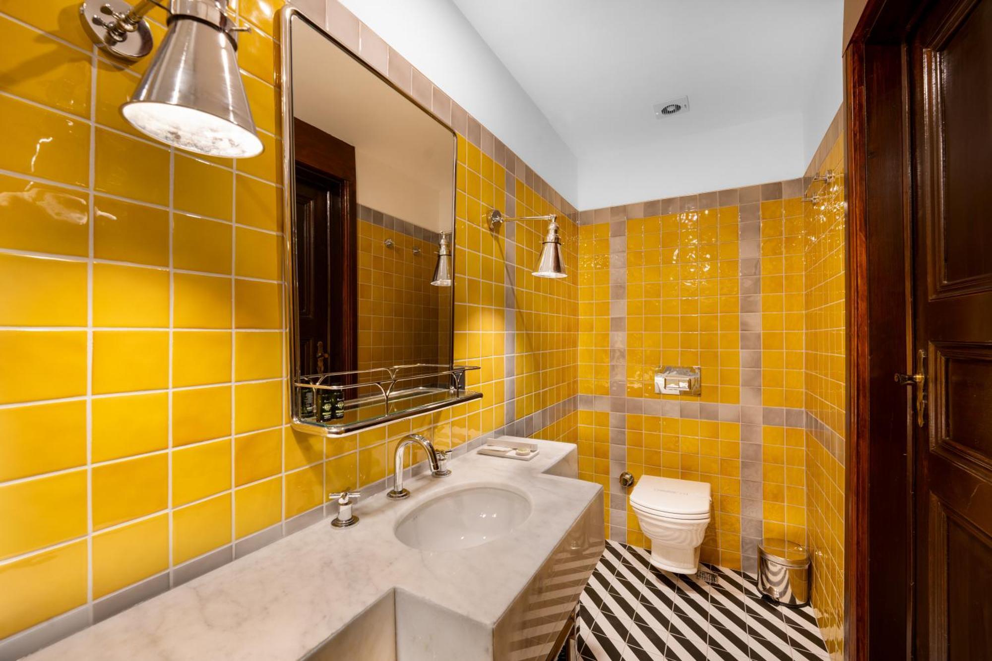 House 5 Otel